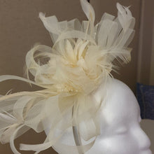 Load image into Gallery viewer, Beige Net Fascinator
