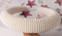 Load image into Gallery viewer, Elegant Pearl Headbands
